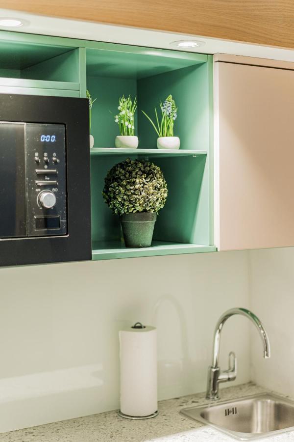 Zeus Design Mini Apartment Erlach #10 Wina Bagian luar foto